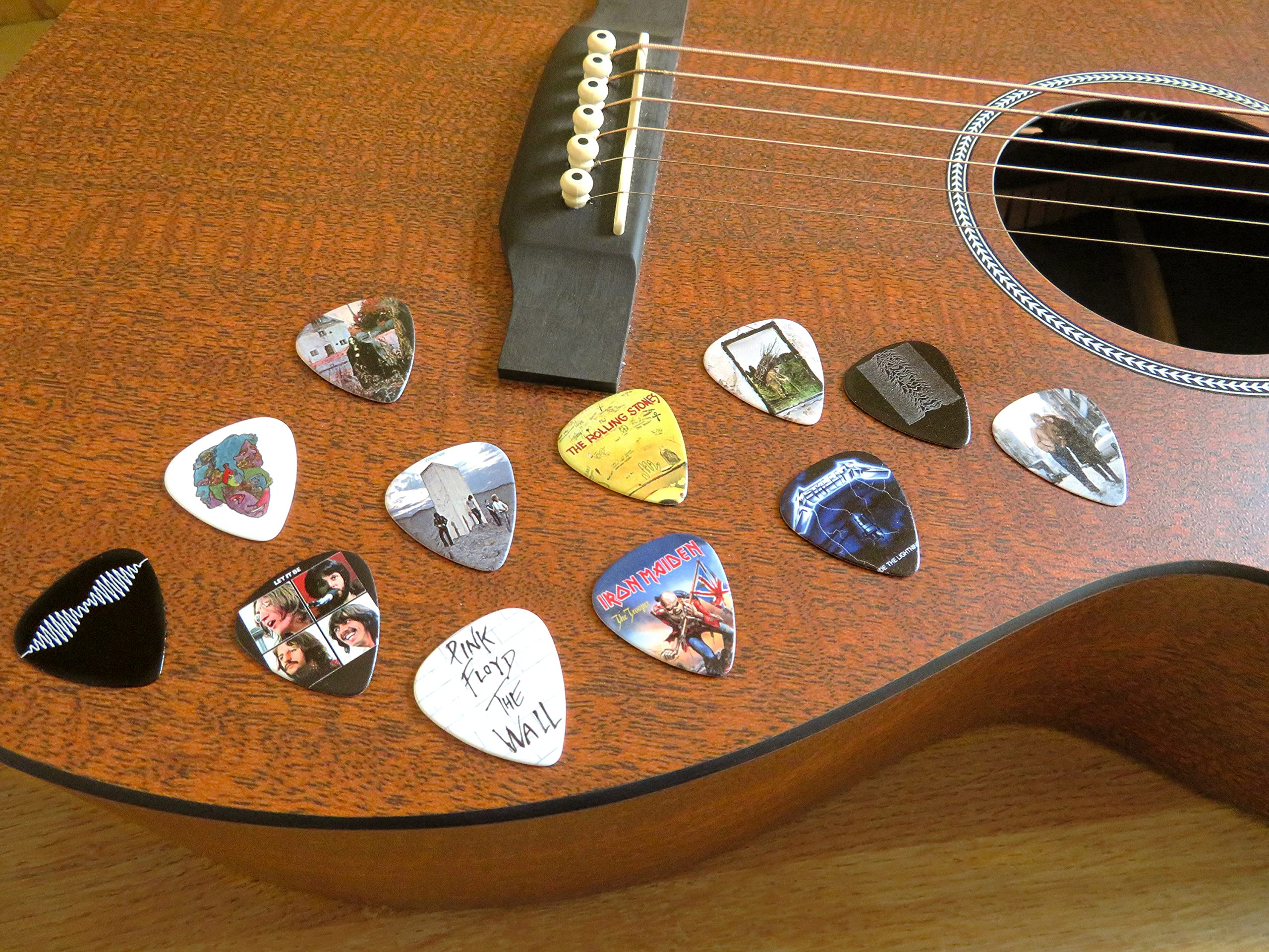 12 x Classic Albums Guitar Picks Set Guitar Plectrums For Every Guitarist Both Sided Print Pick In Pick Tin Sized 0.46, 0.71, 0.81, 0.88, 0.96, 1.2 mm Electric Guitar, Acoustic Guitar And Bass (Set 2) - Image 6