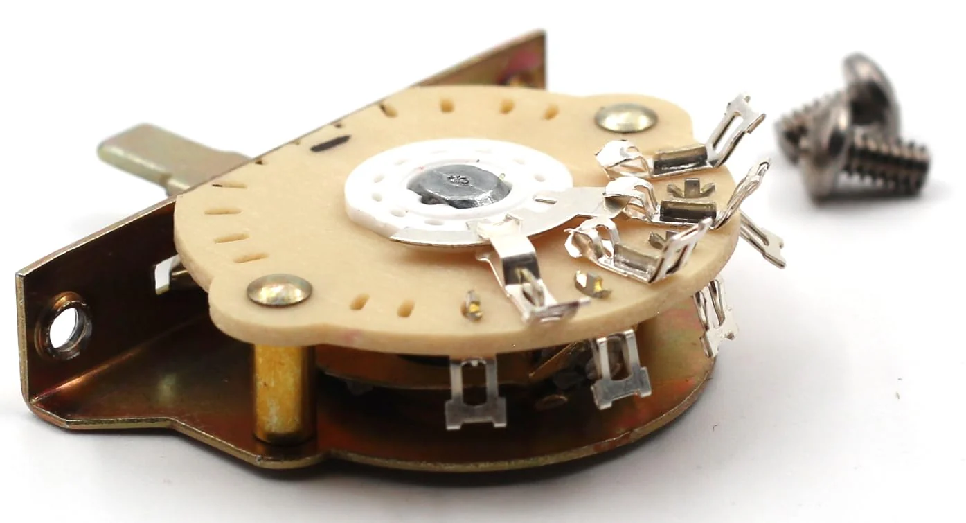 3 way Switch with Mounting Screws - Image 3