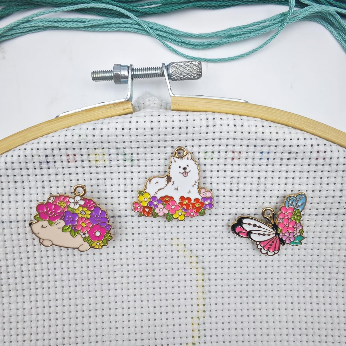 3pcs Flower Animals Themed Needle Minder, Needle Minder Magnetic, Needle Holder for Cross Stitch, Sewing,Enamel and Magnetic - Keep Your Needles Secure
