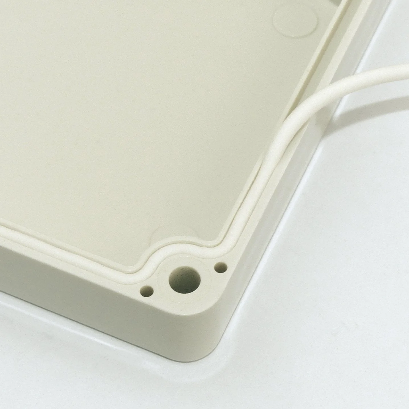 Blanko Modular Enclosure, Universal Housing Made of ABS Plastic with Lid, Multi-Purpose Housing with Mounting Points for Circuit Boards, IP 65 Protection Class, L x W x H 160 x 160 x 90 mm, Light Grey 160*160*90 mm - Image 4
