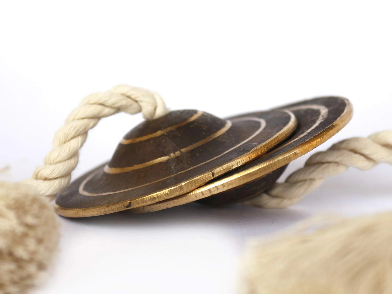 DeKulture Handmade Pure Kansa Manjeera Percussion Instrument Indian Cymbal Clapper Bell For Religious Ceremonies Bhajans Healing Yoga Meditation, 3X1 (DH) Inches