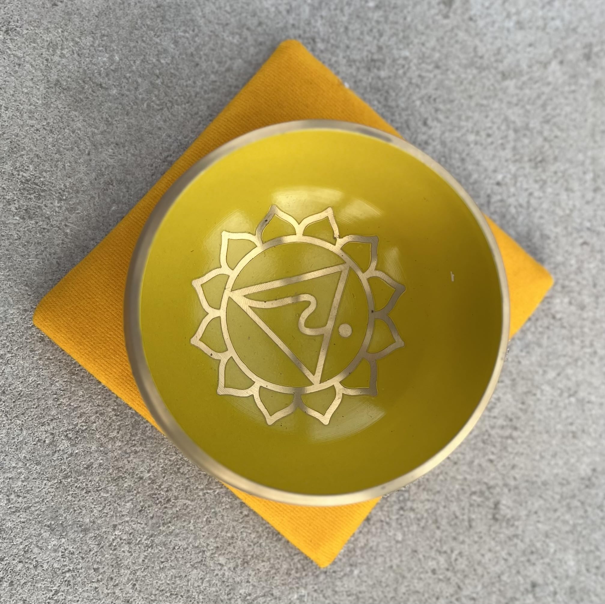 DharmaObjects Tibetan Solar Plexus Chakra Premium Palm Size Singing Bowl Gift Box Set Yellow - Image 4