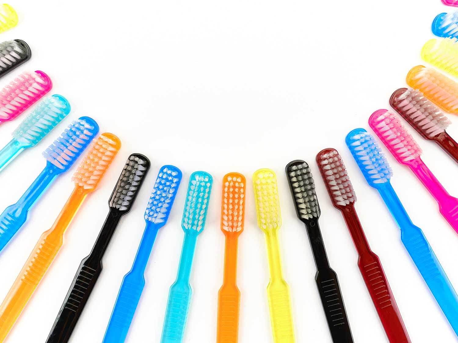 Dr. Bauer Disposable Toothbrushes with Toothpaste Pack of 100 Blue-red-pink-black 100 stück (1er Pack) - Image 3