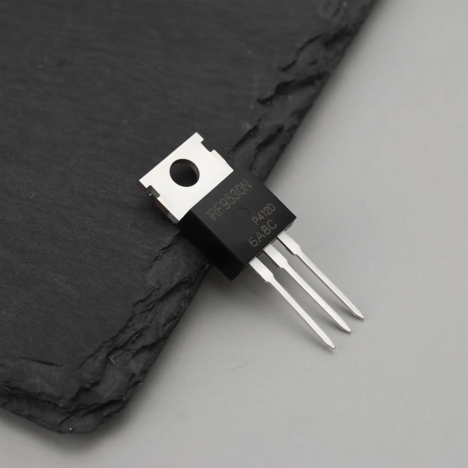 ECSiNG 20pcs TO220AB IRF9530N Transistor 100V 12A 88W for Analog and Digital Circuits - Image 5