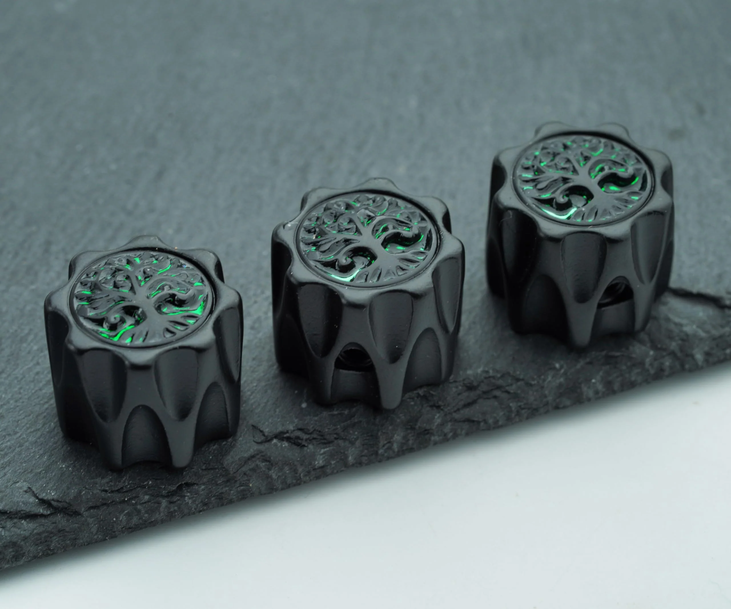 Guyker Dome Potentiometer Control Knobs Dia. 6.3mm Shaft Pots, 3PCS Zinc alloy Domed Speed Tone Volume Switch Knob with Tree Of Life Surface Replacement for Electric Guitar Bass, CKB034 Black CKB034 Dome Shape, Black - Image 3
