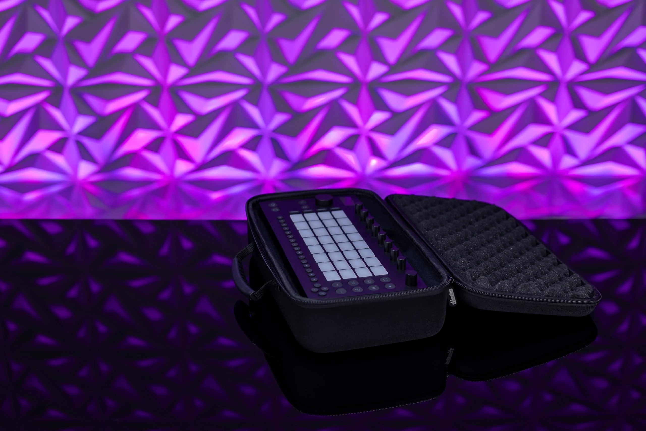 Headliner Lightweight Molded EVA Hardshell Pro-Fit™ Case Compatible with Ableton Move - Image 8