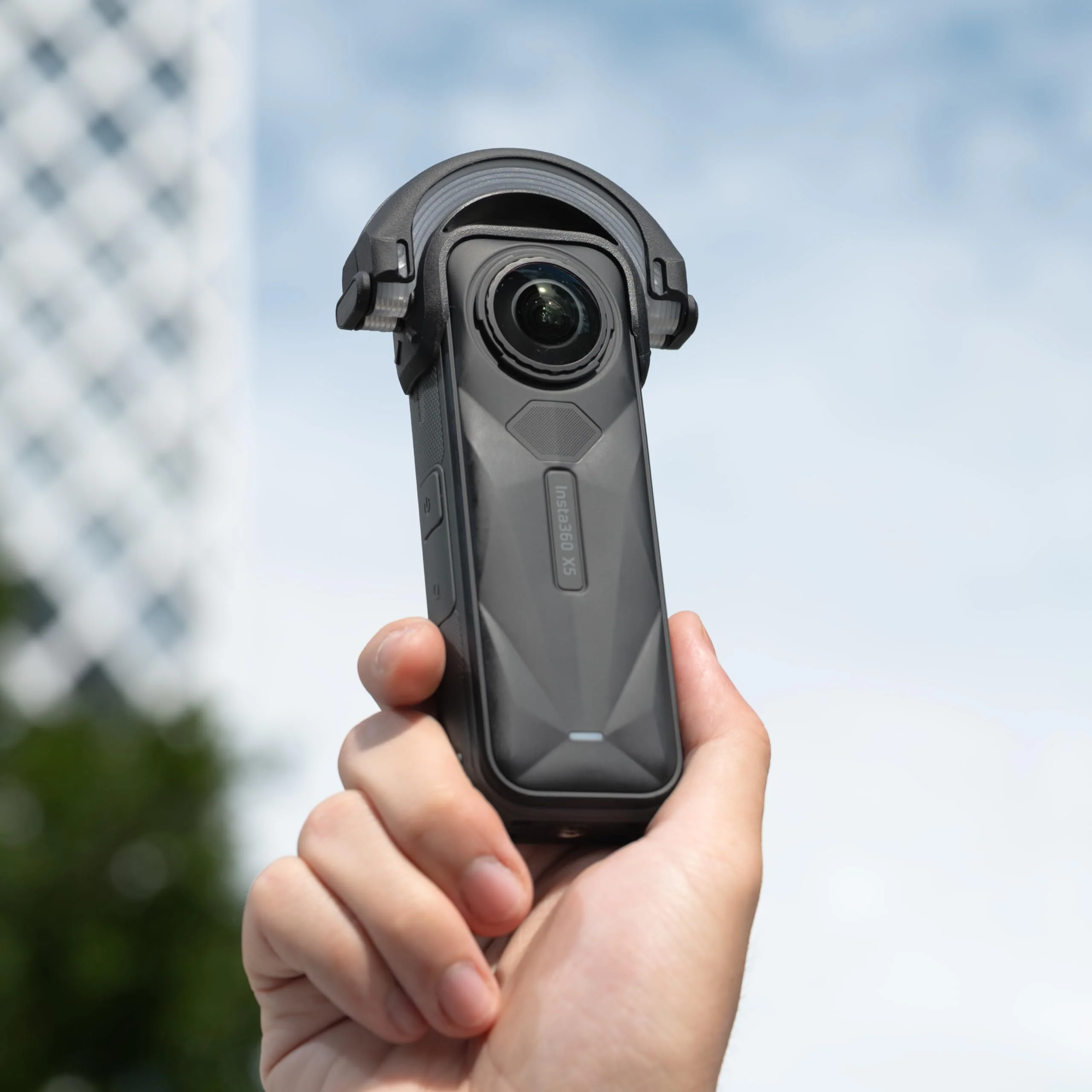 Insta360 X5 Foldable Lens Cap - Image 9