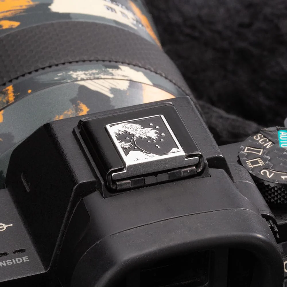 Kanagawa Wave Pattern Camera Metal Hot Shoe Cover for Sony A1 A7C A7CR A7CII A7R A7M2 A7M3 A6700 A6600 A6500 A6400 A6300 (Aluminum Alloy-for Sony) Aluminum Alloy-For sony - Image 5