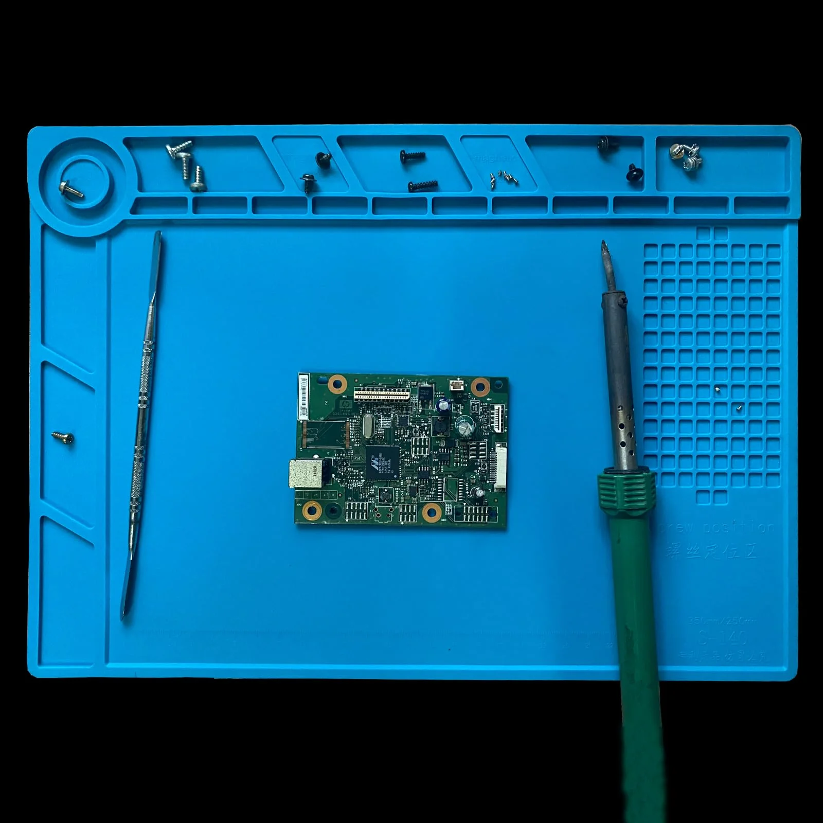 Magnetic Silicone Soldering Mat 13.8 x 9.8 inch Repair Work Pad for Solder Iron Workbench Protenction - Heat Resistant 932°F B(13.8X9.8inch) - Image 5