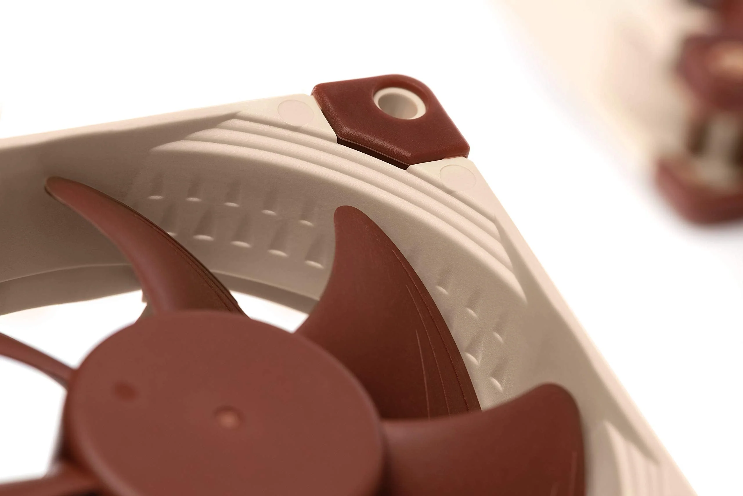 Noctua NF-A8 PWM, Premium Quiet Fan, 4-Pin (80mm, Brown) 80x80x25mm - Image 6