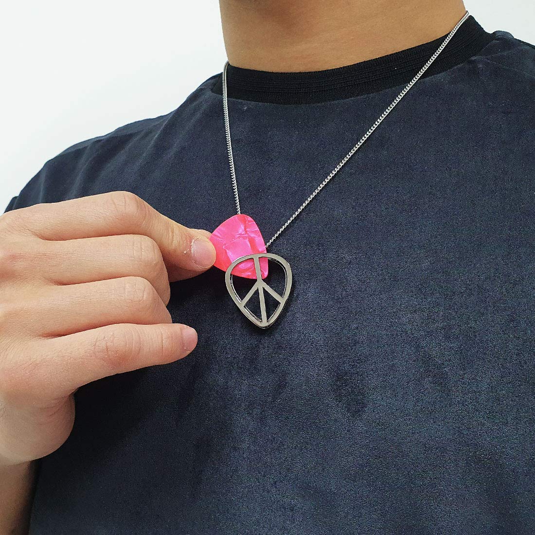 Peace Shaped Guitar Pick Holder Necklace for Guitarists/Guitar Picks Keeper Storage Pendant Necklace Stainless Steel Music Lovers Musicians Gifts Metal Black - Image 7