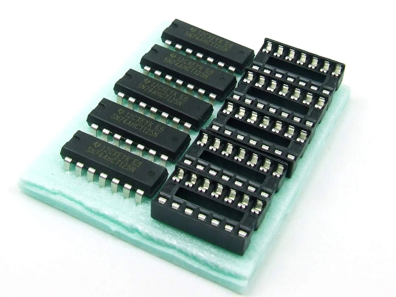 POPESQ® Pack of 5 x 74AHCT125N with Socket #A579