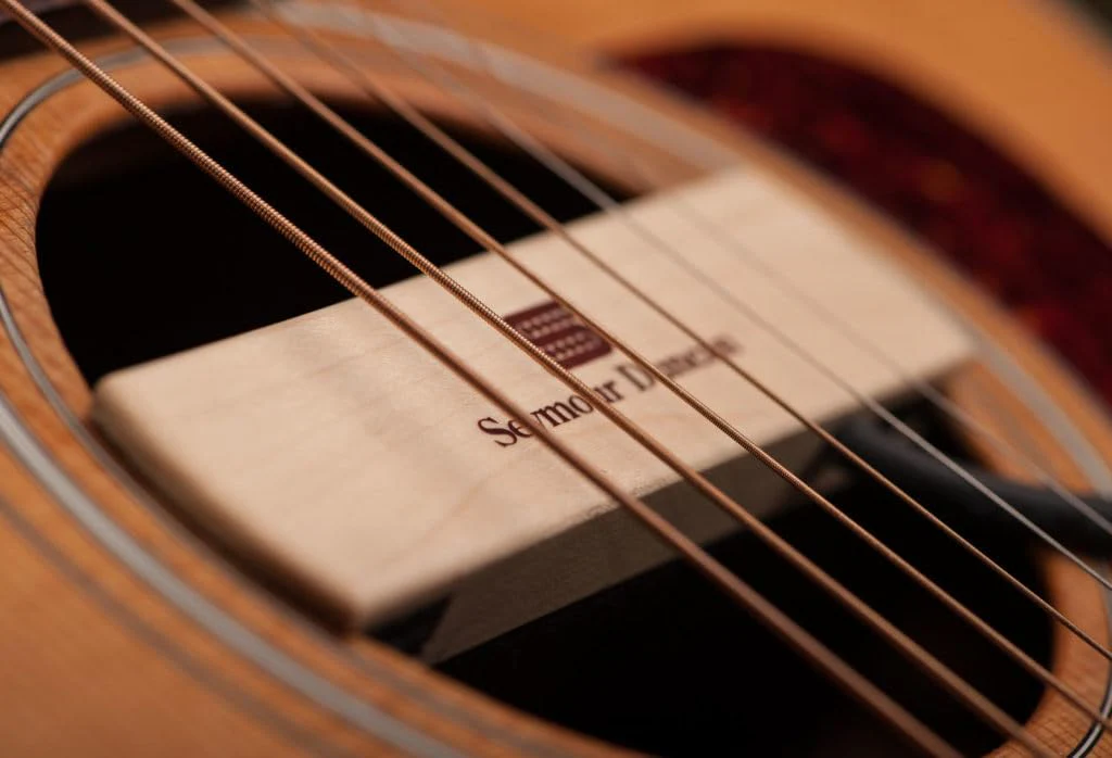 Seymour Duncan SA-3SC Woody SC Acoustic Soundhole Pickup - Magnetic Single Coil Pickup for Standard Steel String Acoustic Guitars - Maple - Image 2