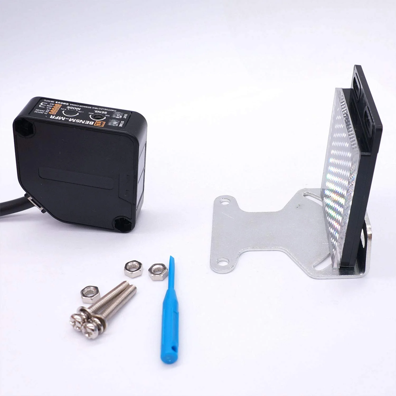 Taiss Photoelectric Sensors BEN5M 3A 24-240VDC 24-240VAC Retroreflective Proximity Switch Induction Distance 5M - Image 3
