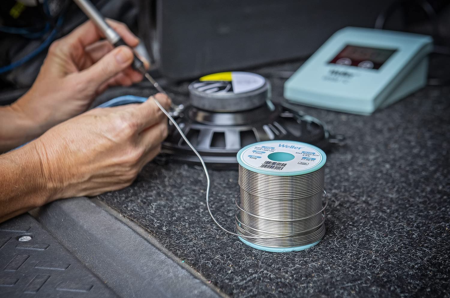 Weller WSW SCN M1 (T0051402799) 0.5mm Lead Free Solder Wire Alloy Sn99.3Cu0.6Ni0.05 Flux Content 3.5% 100g Silver 0,5mm, 100g - Image 5