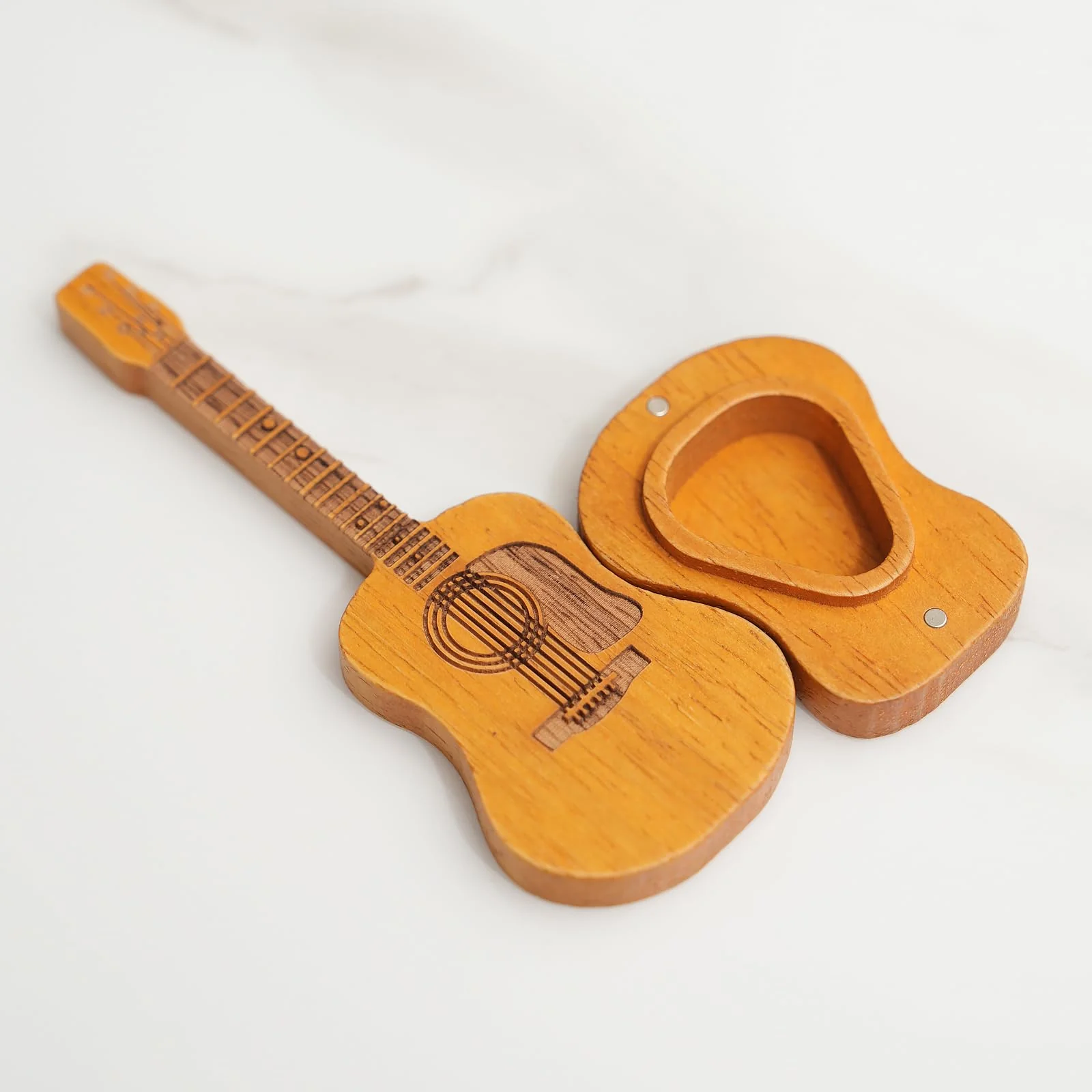 Wooden Guitar Pick Box Unique Guitar Picks Guitar Pick Holder Box Musician Engraved Wooden Plectrum Case - Image 5